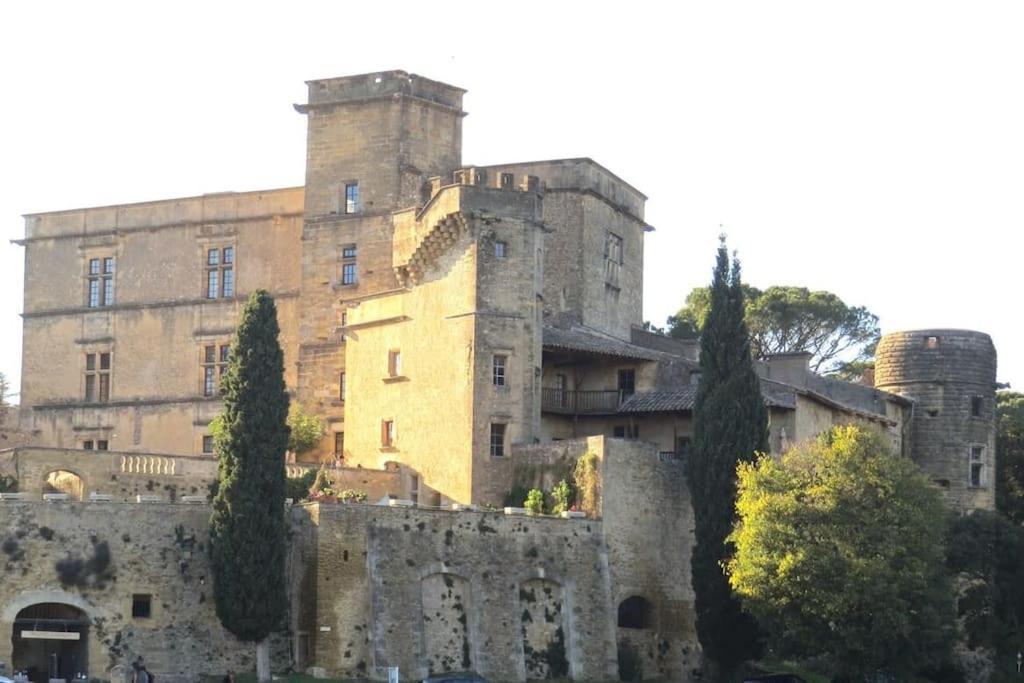 Вилла Les Tarraiettes Au Pied Du Luberon Лурмарин Экстерьер фото